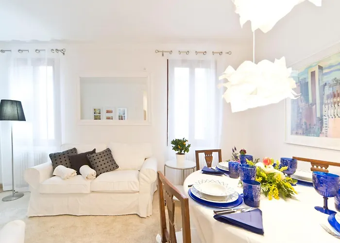 Lovely And Central For Two 10 Min Walk From St Mark S Square Venice Heaven s Collection
